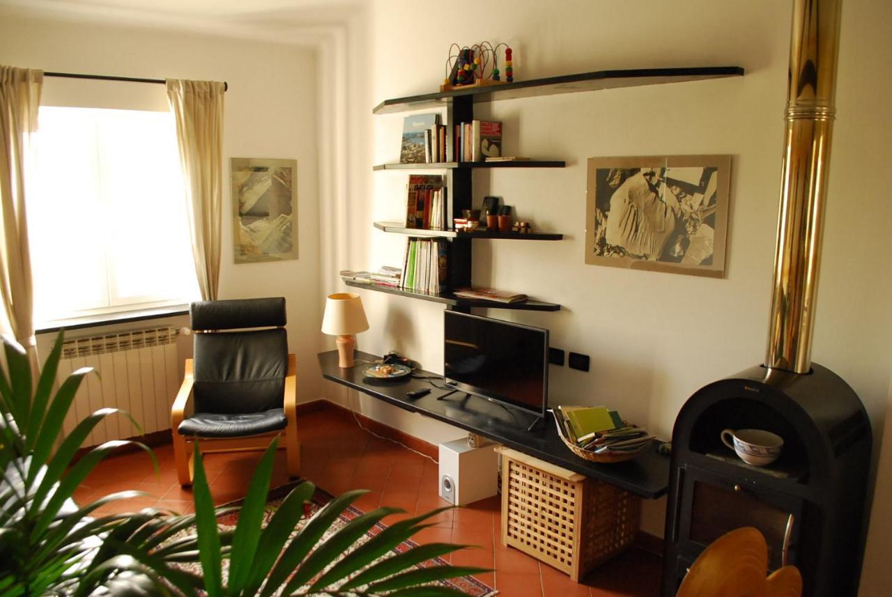 Villa Maia Neirone Ngoại thất bức ảnh